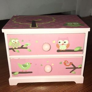 Jewelry box